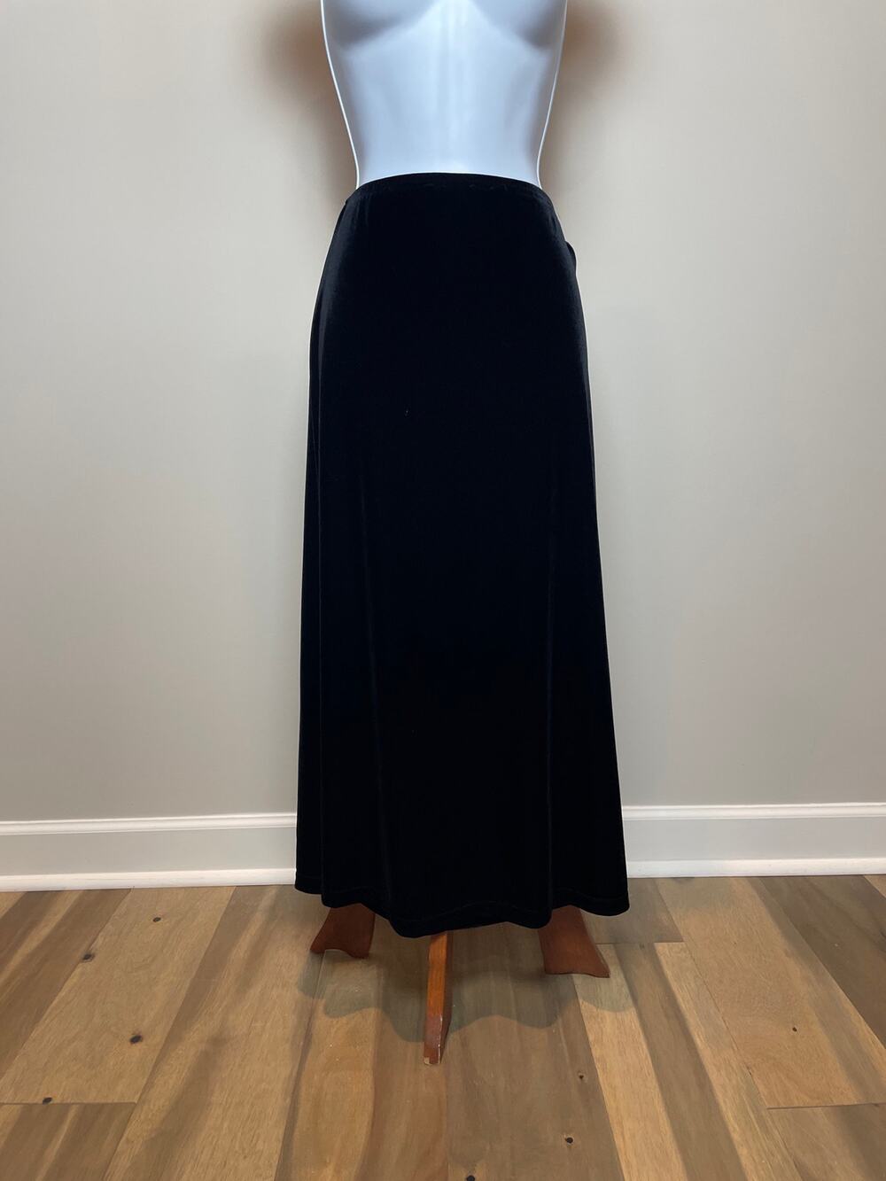 Tiramisu Milano New York Velvet A Line Skirt Size Petite M Black Velvet